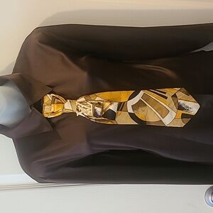 Elegant Gold and Black Necktie Necklace With Classic Logo Brooch